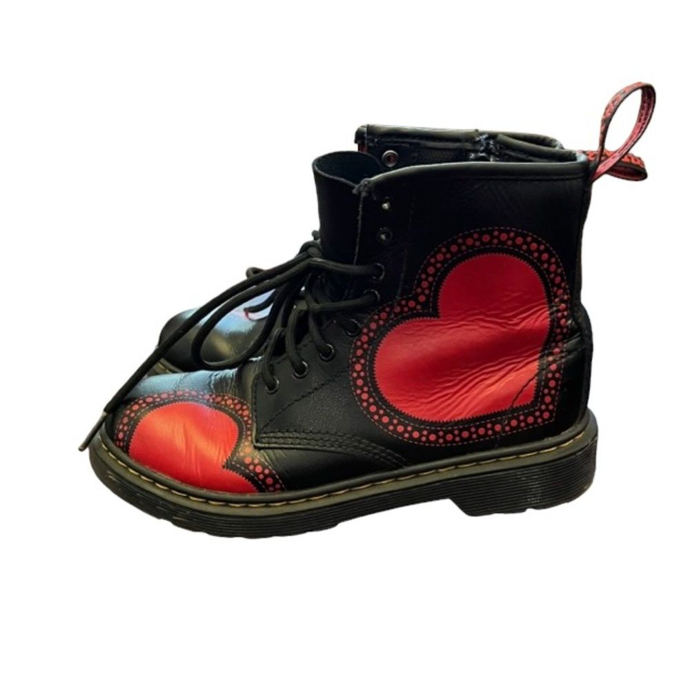 Dr Martens Youth Delaney Heart Boots - Picture 5 of 13